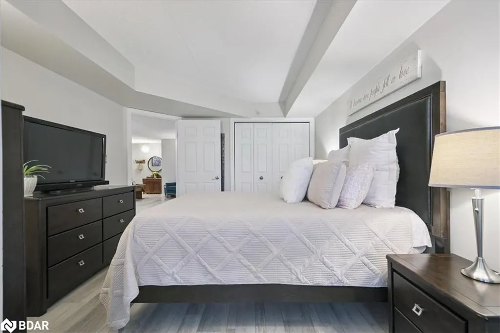 1450 Bishops Gate, #105