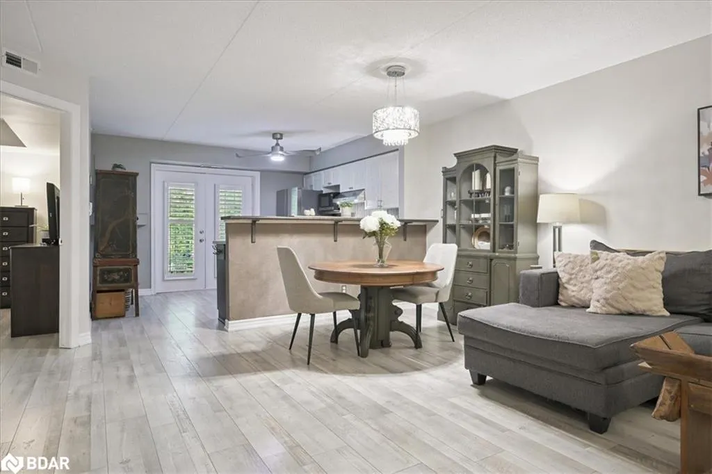 1450 Bishops Gate, #105