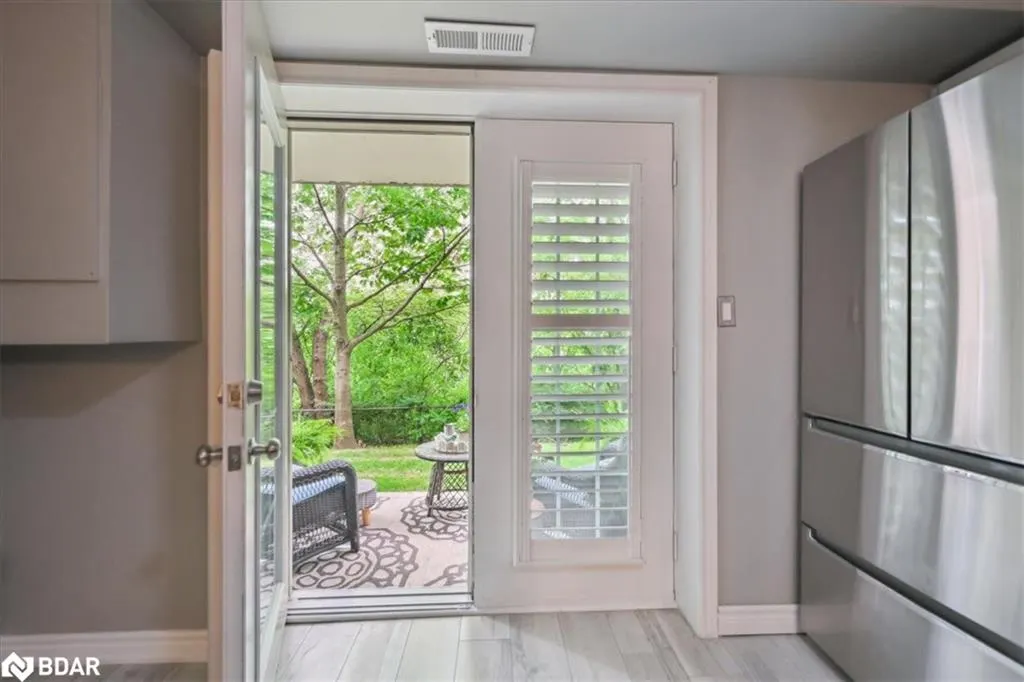 1450 Bishops Gate, #105