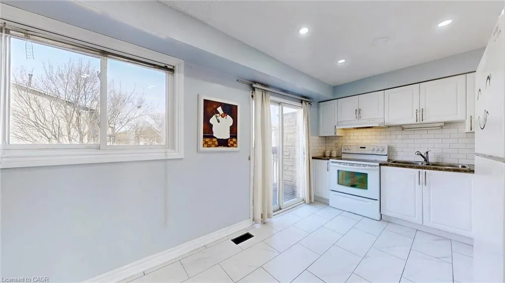 1155 Paramount Drive, #43