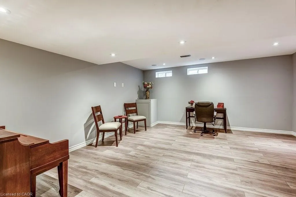 35 Dredge Court