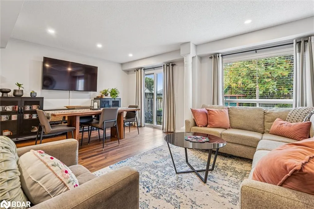 103 Northcliff Drive