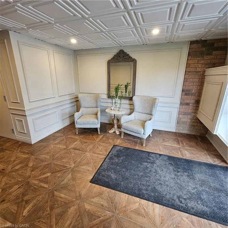 345 Briarmeadow Drive, #101