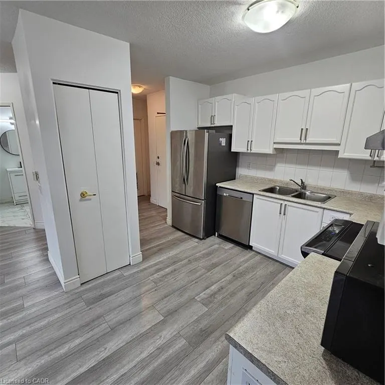 345 Briarmeadow Drive, #101