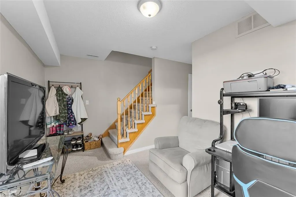 170 Dewitt Road, #9