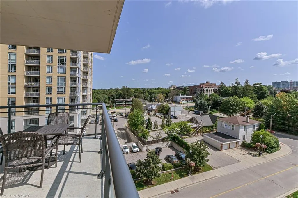 155 Caroline Street S, #606