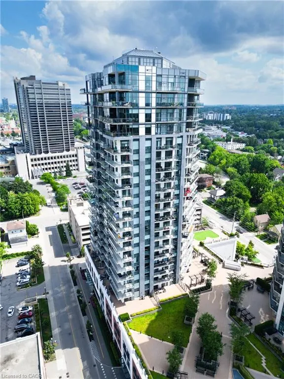155 Caroline Street S, #606
