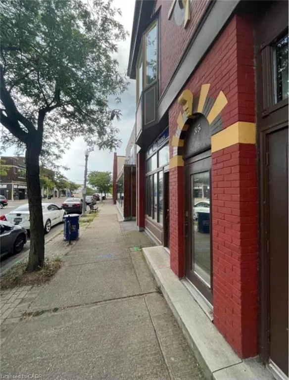 35 Jarvis Street, #202