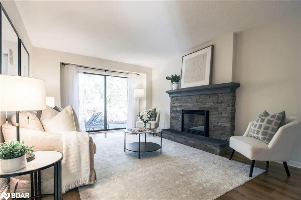 1303 Henley Place