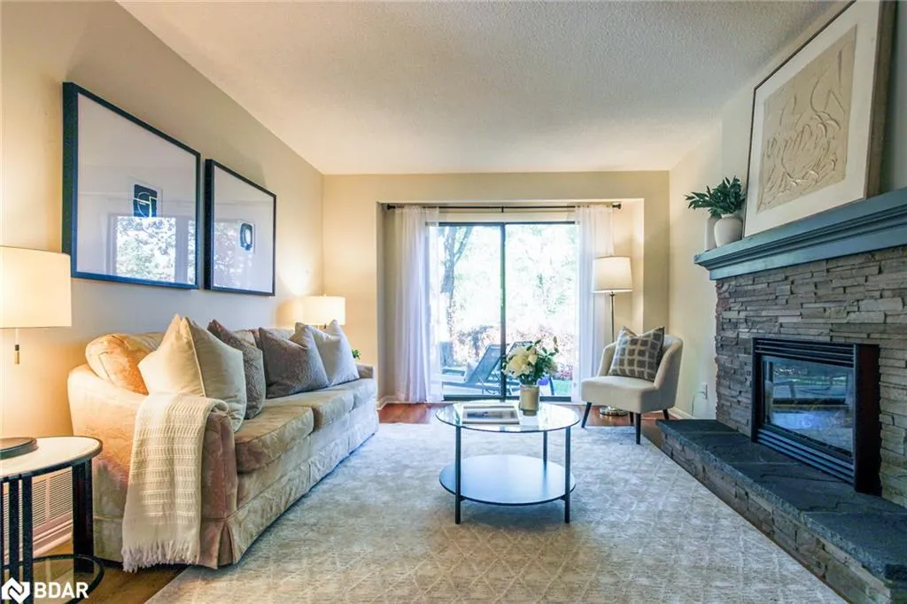 1303 Henley Place