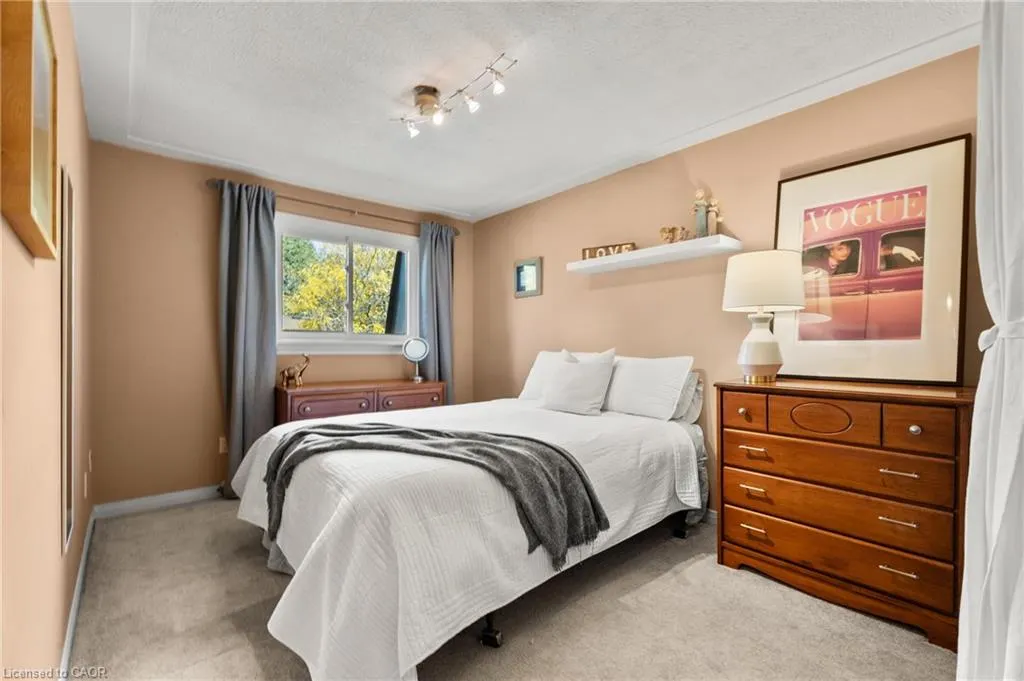 444 Stone Church Road W, #N1