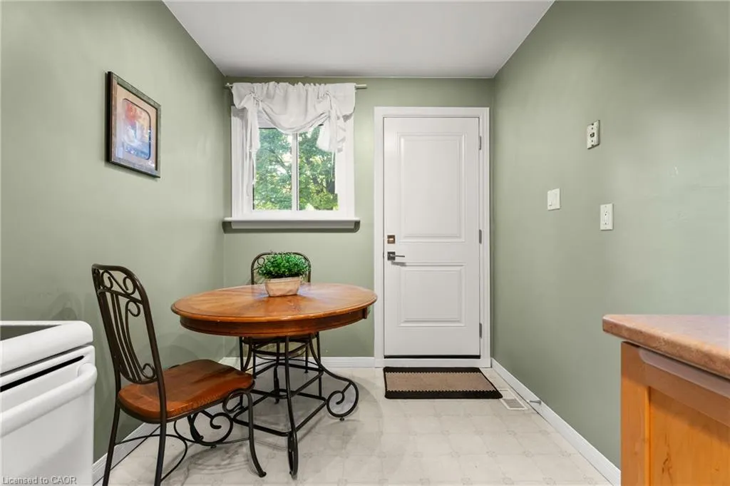 444 Stone Church Road W, #N1