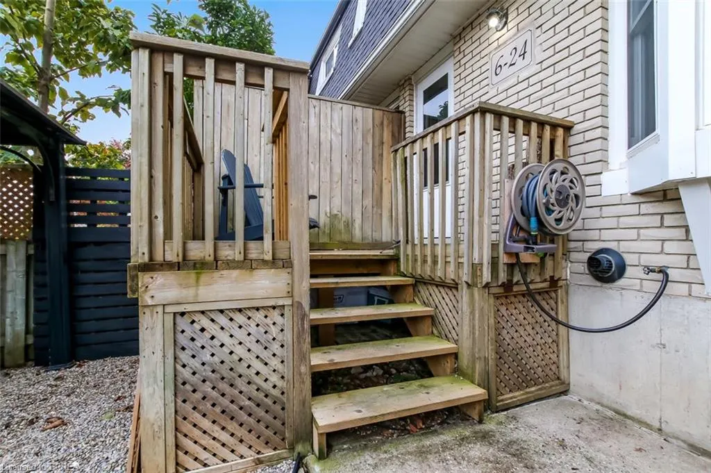 24 Coachwood Road, #6