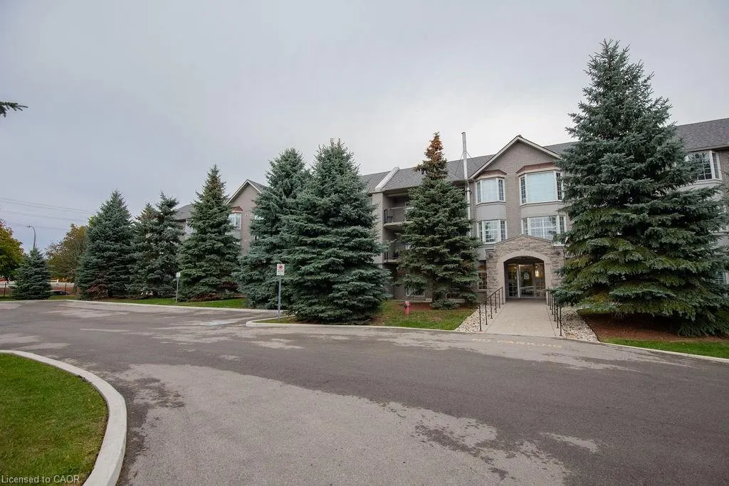 990 Golf Links Road, #202