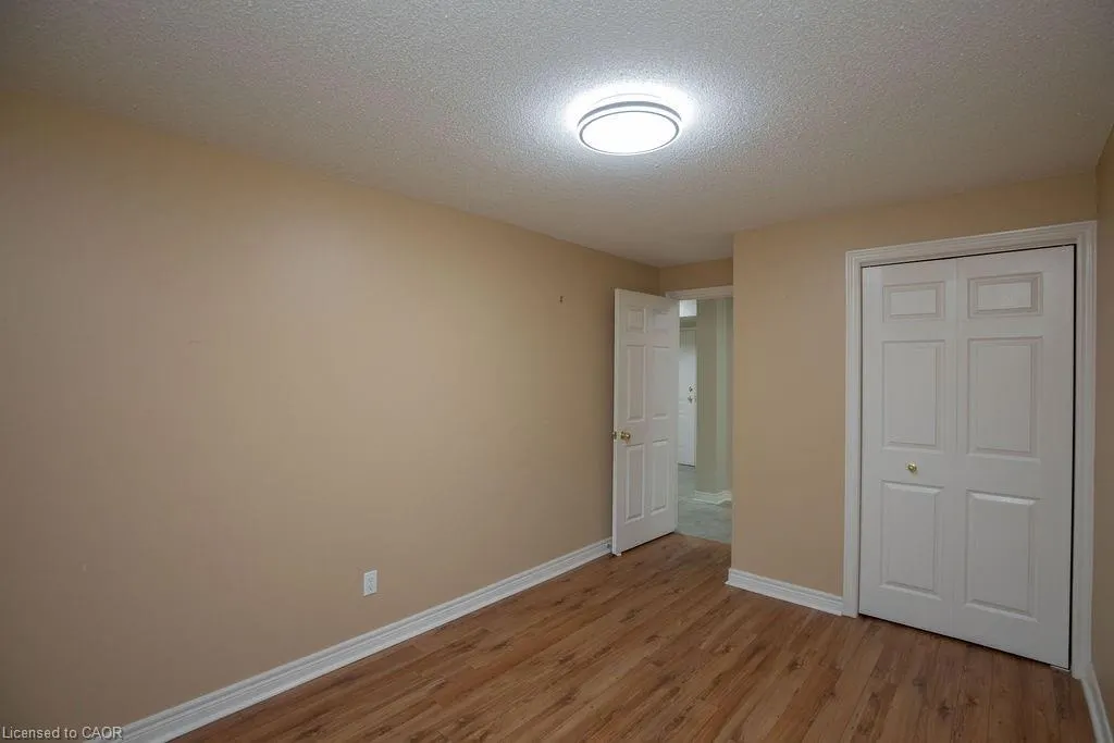 990 Golf Links Road, #202