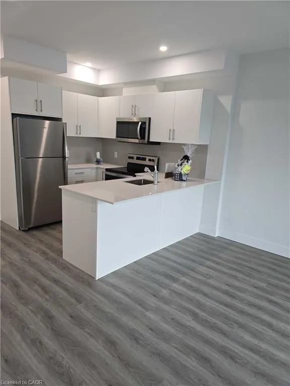 1000 Lackner Place, #608