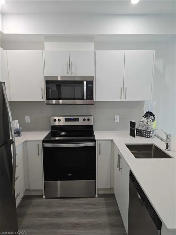 1000 Lackner Place, #608