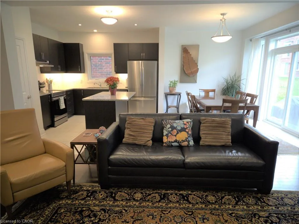 293 Chokecherry Crescent