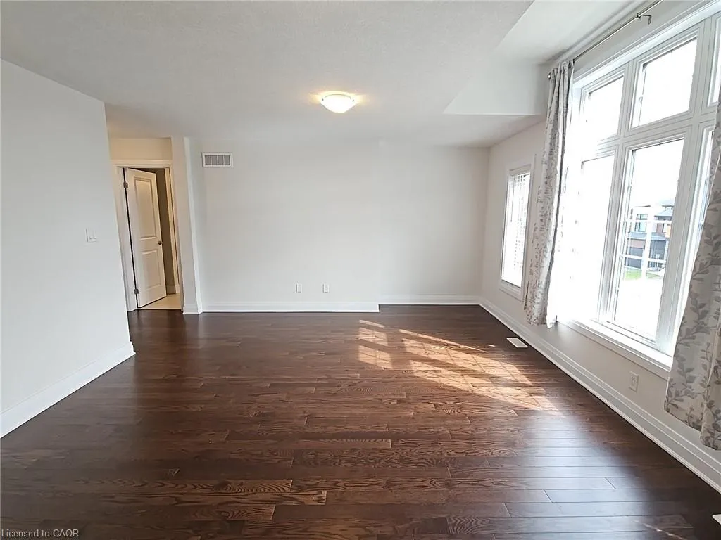 293 Chokecherry Crescent