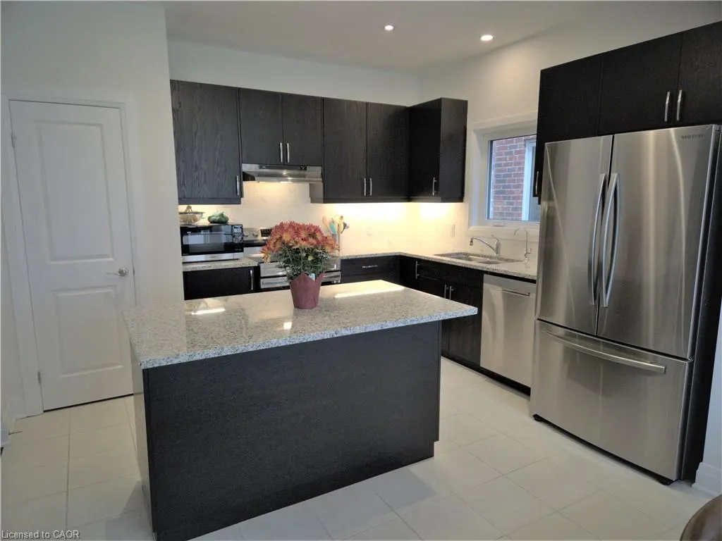 293 Chokecherry Crescent