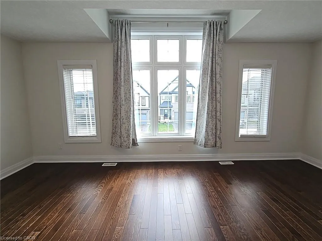 293 Chokecherry Crescent