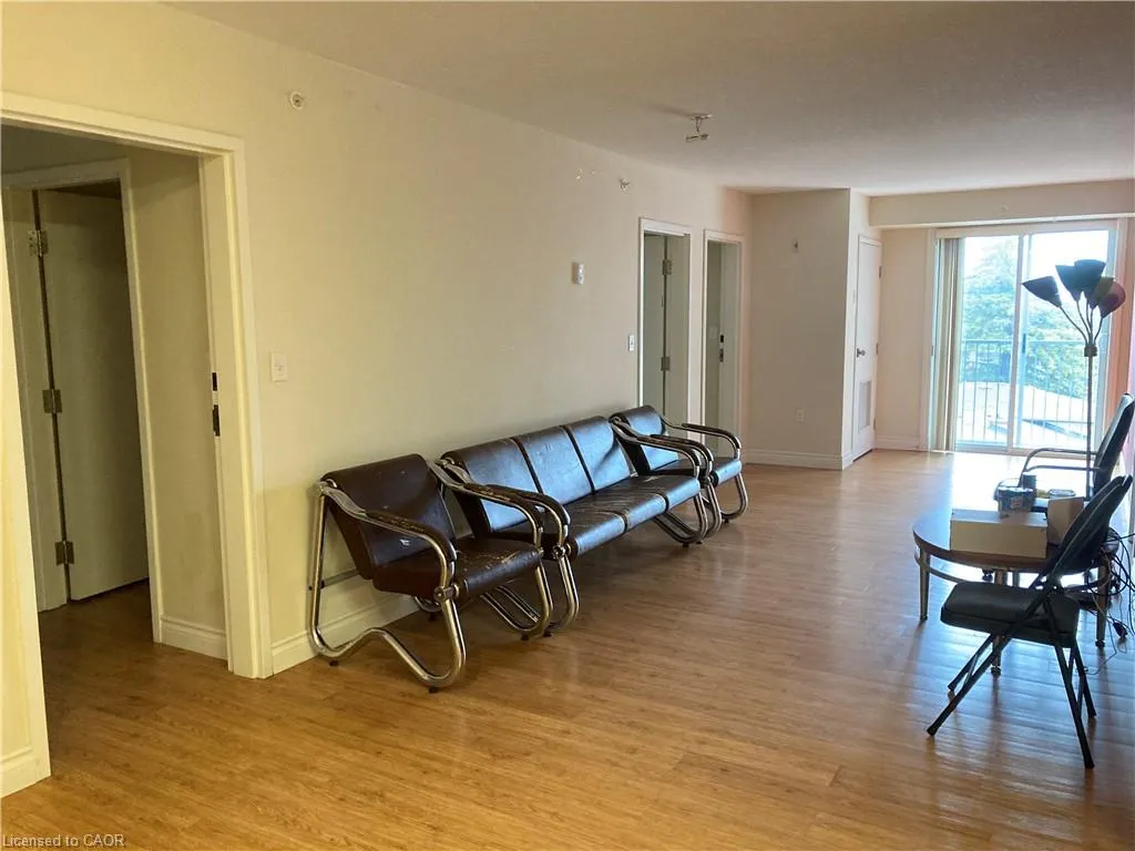 392 Albert Street, #302