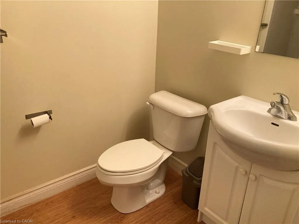 392 Albert Street, #302