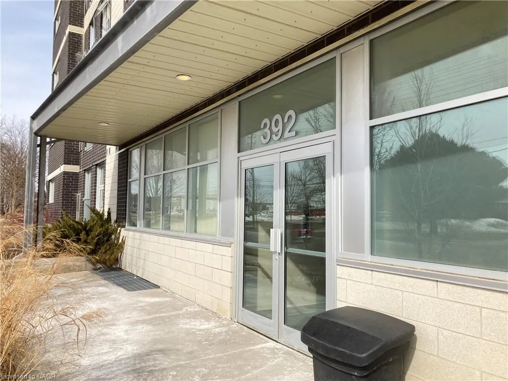 392 Albert Street, #302