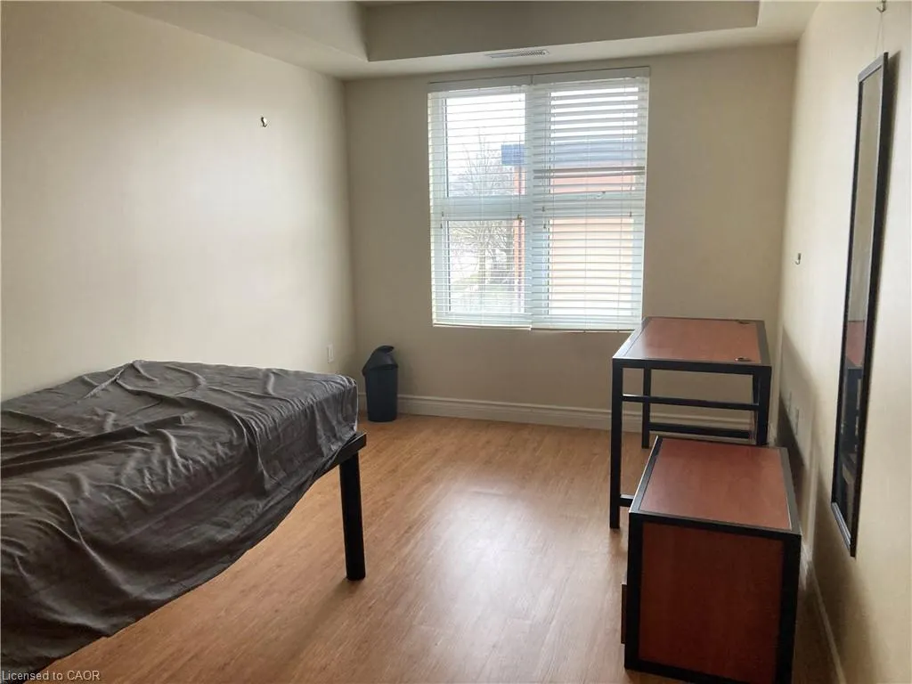 392 Albert Street, #302