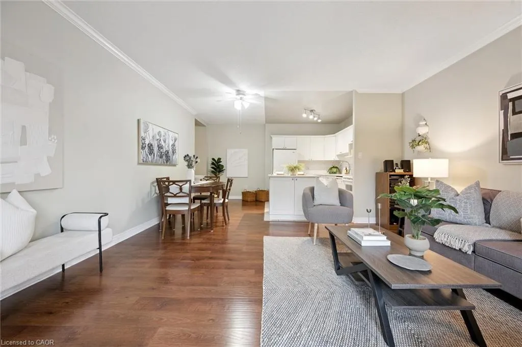 60 Wyndham Street, #206