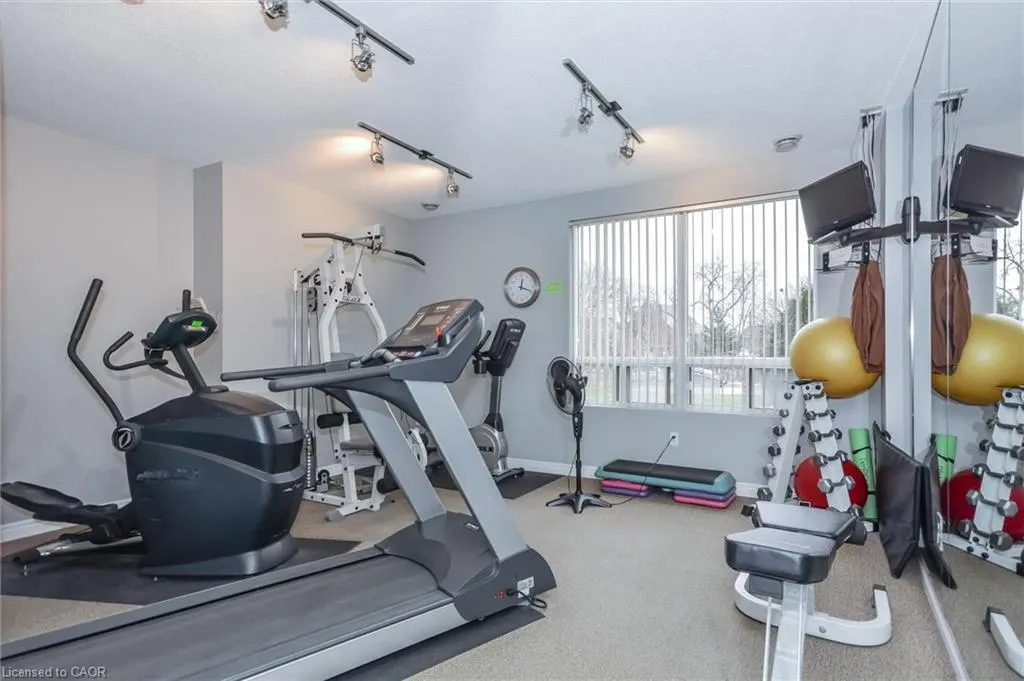 60 Wyndham Street, #206