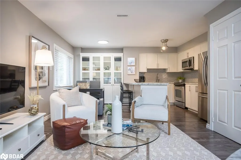 1701 Lampman Avenue, #302