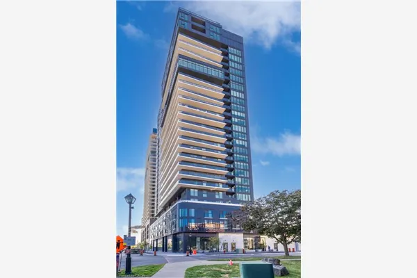 370 Martha Street, #1805