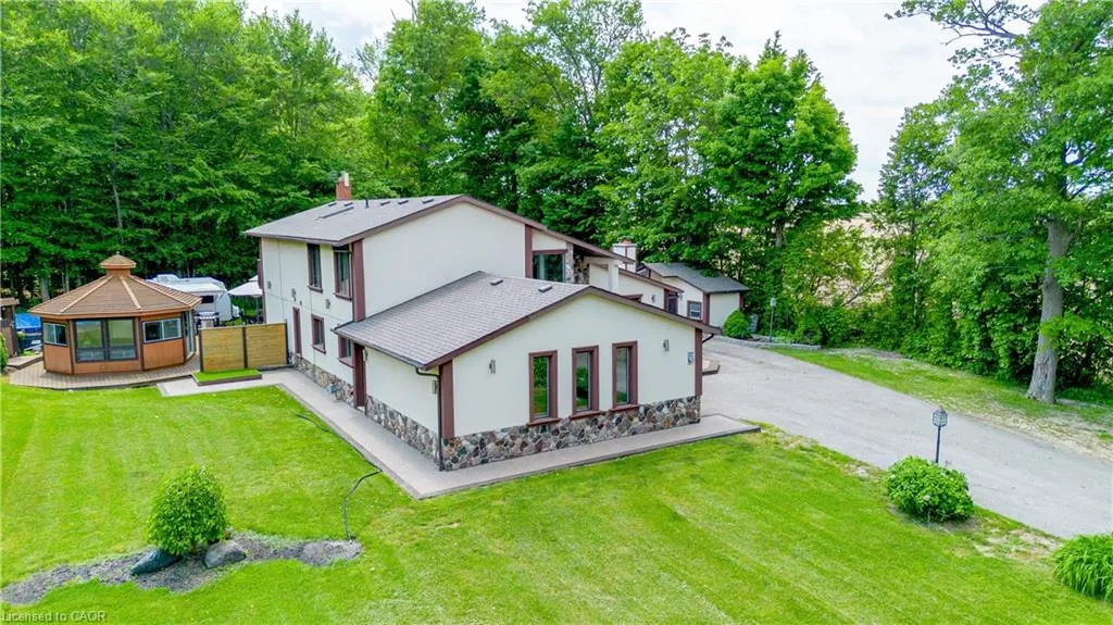 3263 Guyatt Road