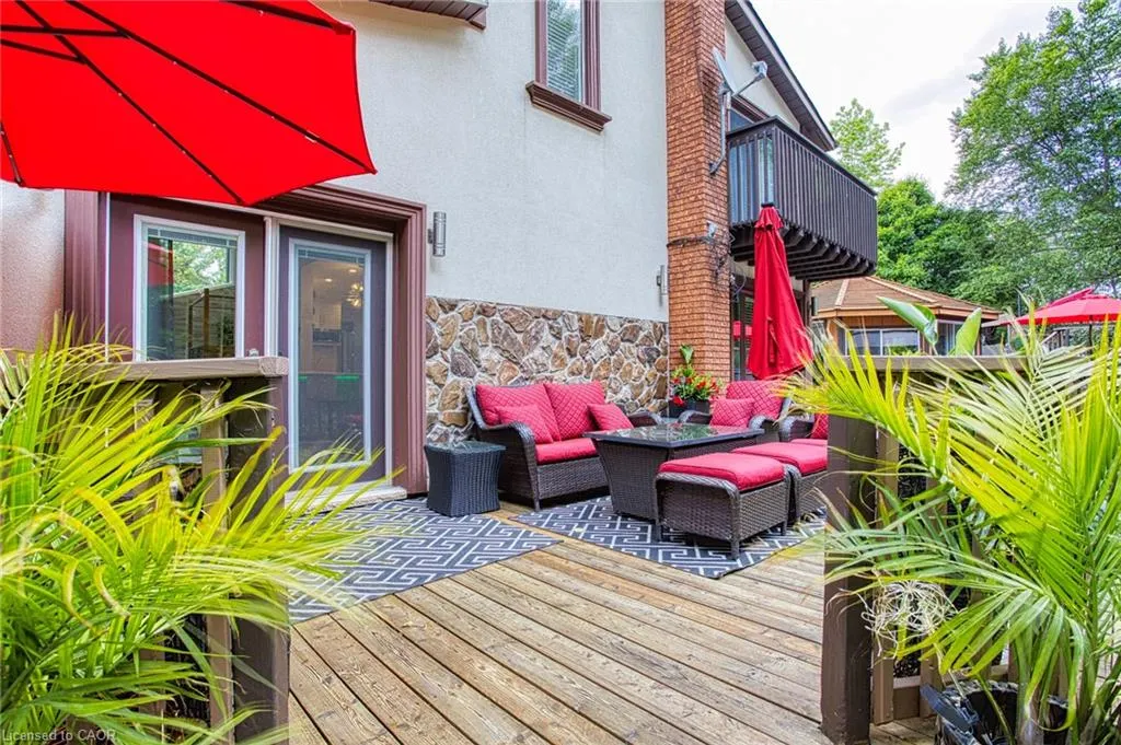 3263 Guyatt Road