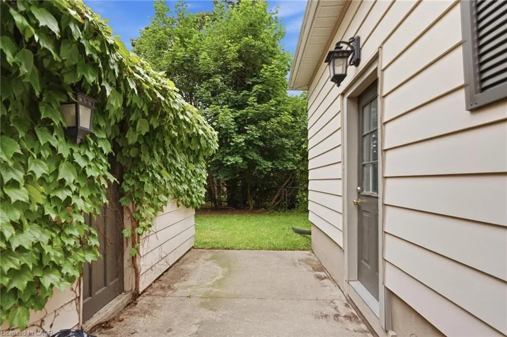 16 Carrington Court