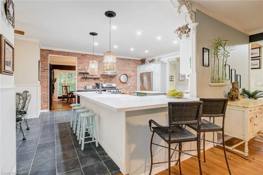 1097 Mineral Springs Road