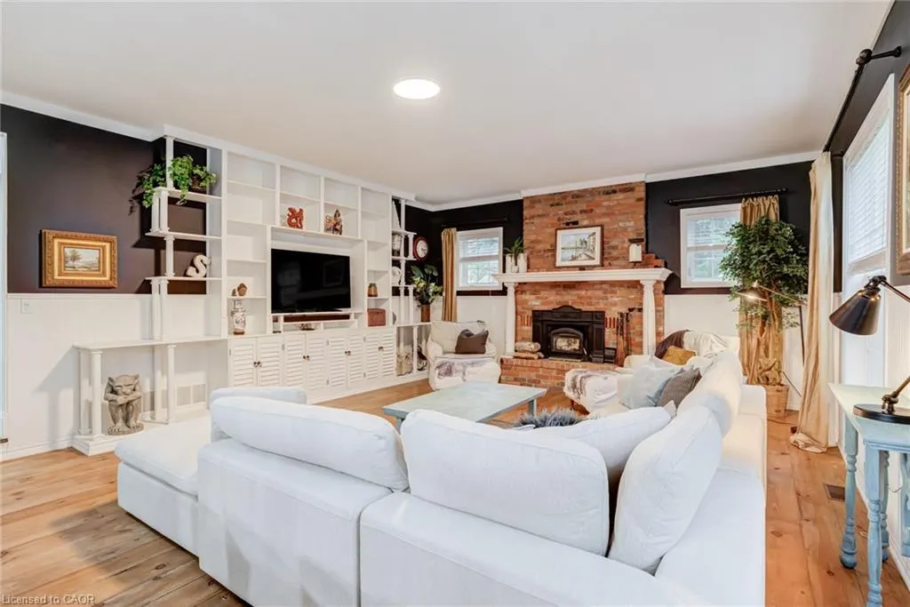 1097 Mineral Springs Road