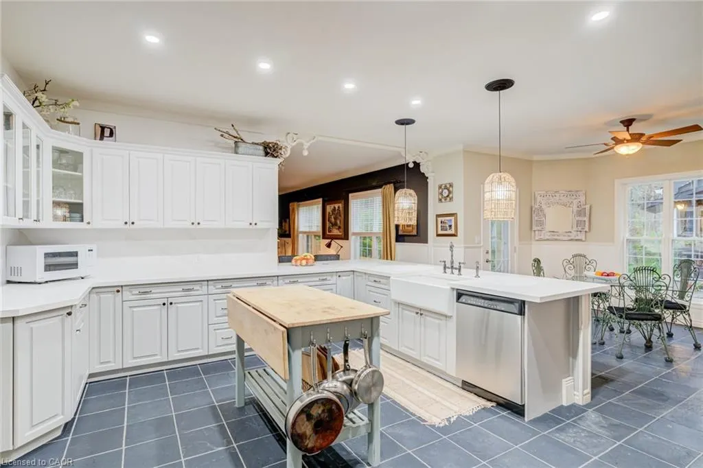 1097 Mineral Springs Road