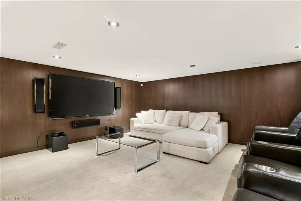 15 Peppertree Crescent