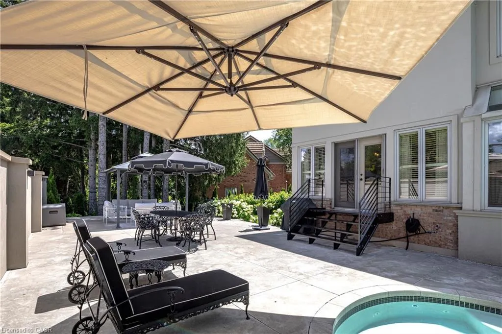15 Peppertree Crescent