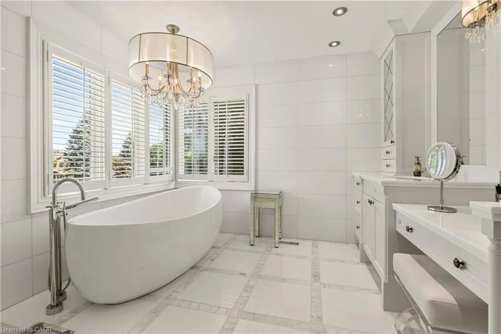 15 Peppertree Crescent