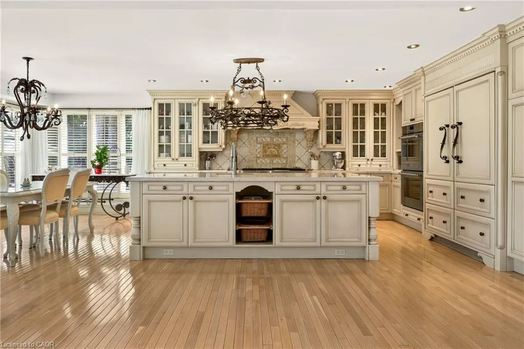 15 Peppertree Crescent