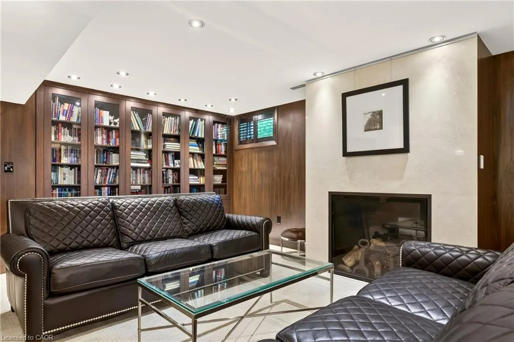 15 Peppertree Crescent