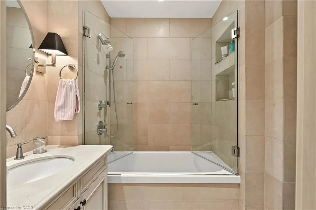 15 Peppertree Crescent