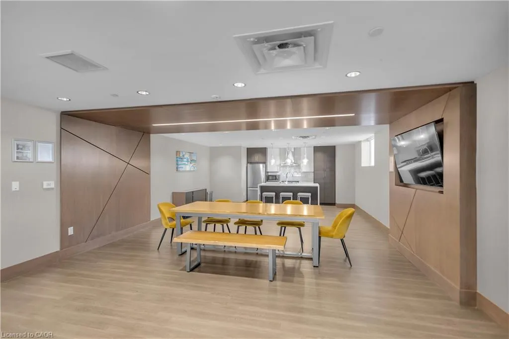 16 Markle Crescent #208