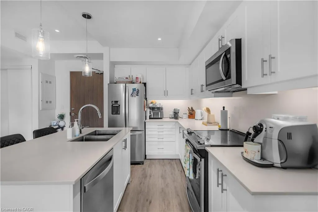 16 Markle Crescent #208