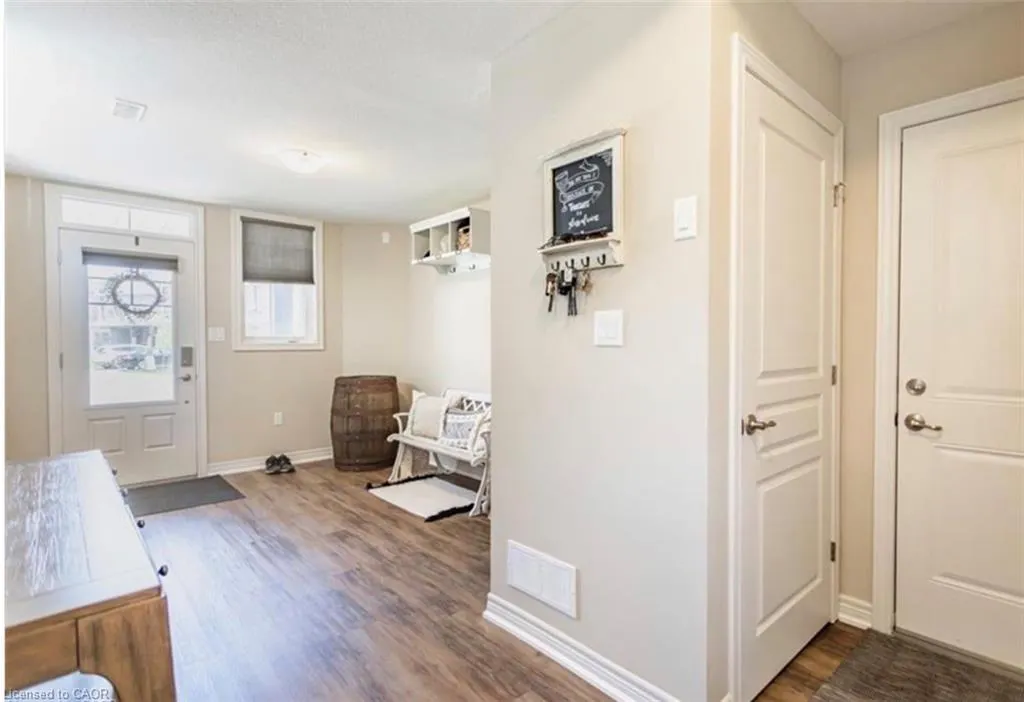 10 Egleston Lane