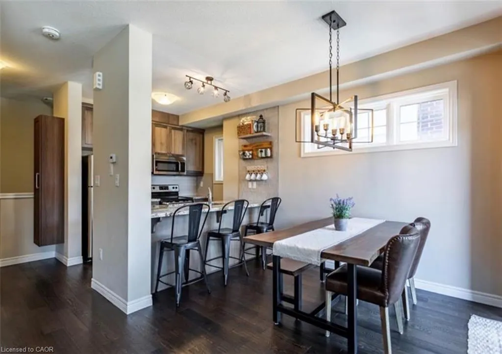 10 Egleston Lane
