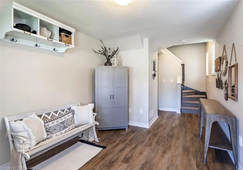 10 Egleston Lane